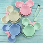 Σετ φαγητού Minnie  Σε 4 Χρώματα, με 2 πιάτα, κουτάλι και πιρούνι