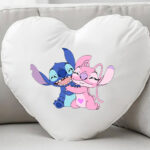 Μαξιλάρι Καρδιά 36cm Φιγούρα S και Έιντζελ αγκαλιά